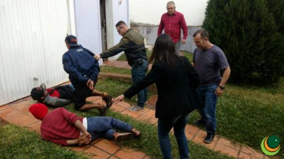 O carro foi roubado no ultimo final de semana