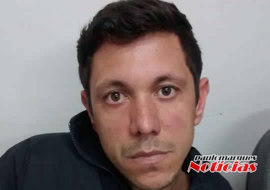 Contra ele existiam três mandados de prisão