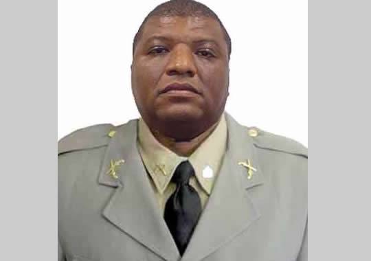 Sargento da reserva levou um tiro no pescoço e morreu em atendimento no 

HPS