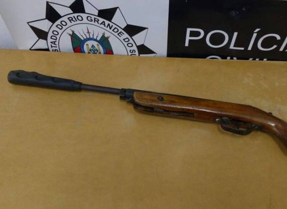 Menino brincava 

com a arma no interior de Muitos Capões