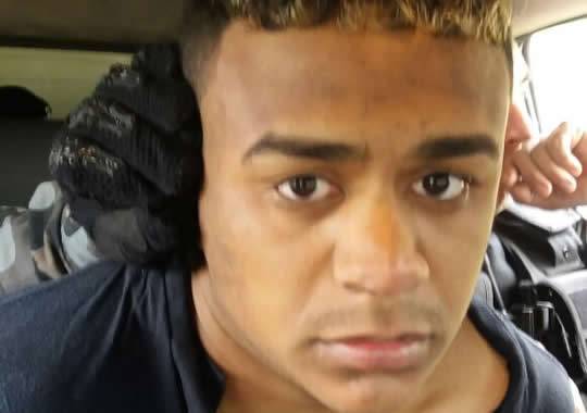 Gabriel Pereira Lima, 18 anos, foi autuado em 

flagrante na Zona Sul de Porto Alegre com um revólver. Ele é suspeito por ter entregue a arma que matou o soldado Luiz Carlos da Silva Filho