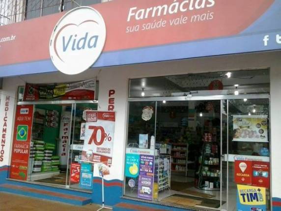 A Vida Farmácias, localizada no 

Centro de Santo Augusto, foi alvo dos meliantes