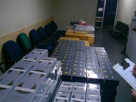 Veículo com placas de Minas Gerais foi abordado na cidade de Chuí