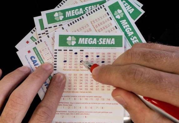 Veja as dezenas sorteadas: 02 - 08 - 35 - 42 - 49 - 56