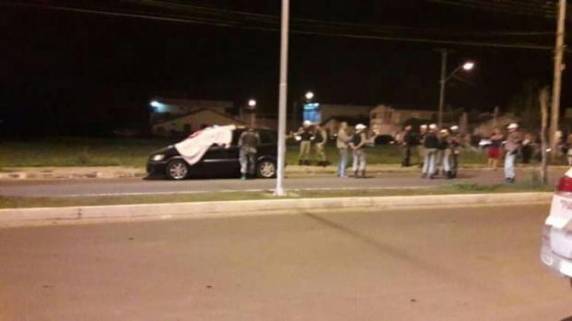Antes, criminosos assaltaram uma residência no Centro da cidade