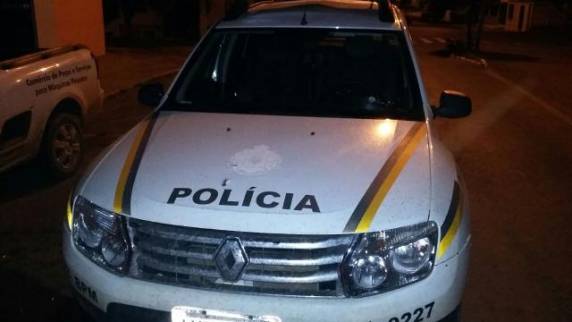 Grupo de 10 a 12 bandidos explodiu a agência do Banrisul da cidade