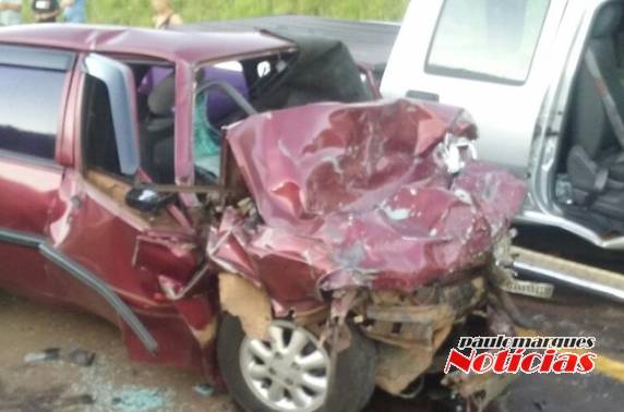 Veículos colidiram na 

RS-481 que liga o município e Cruz Alta