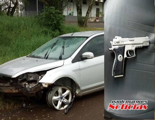 Indivíduo usou um simulacro 

de pistola para assaltar a mulher