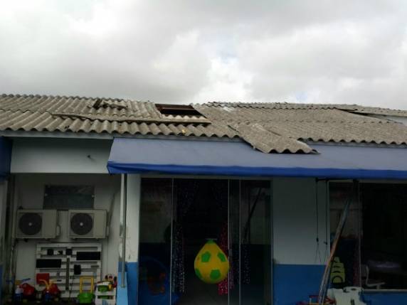 Segundo Secretaria de Educação, houve superaquecimento de fios