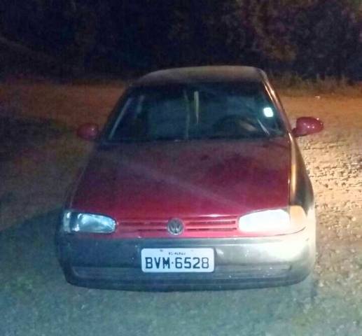 O acusado foi flagrado dirigindo o veículo