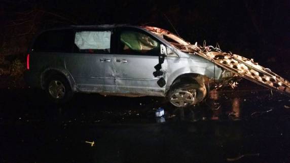 Homem ferido abandonou veículo com drogas na BR-282 e ficou pedindo carona para outros motoristas