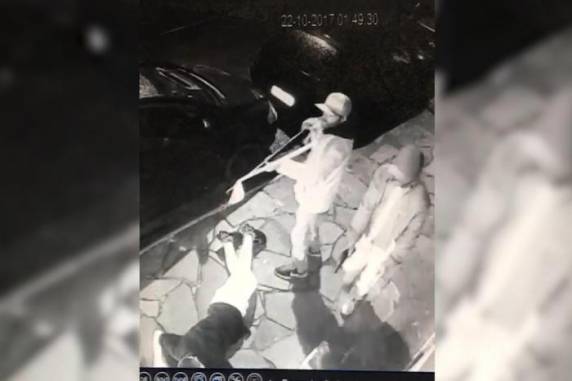 Atiradores atacaram bar e em seguida festa no bairro Morada do Vale II neste domingo