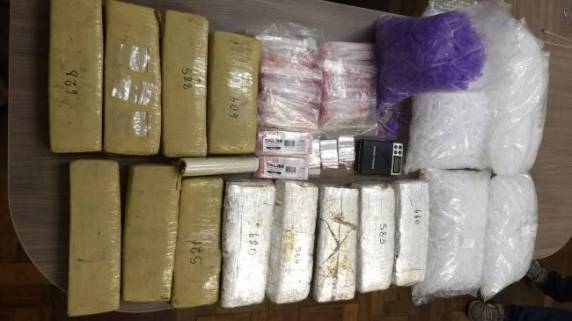 Ação da polícia ocorreu na noite de sexta-feira, no bairro Engenho Velho
