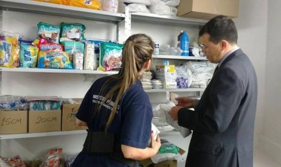 Conforme o Ministério Público, empresa da dupla integrava uma organização criminosa voltada à prática de crimes contra as relações de 

consumo, crimes licitatórios e contra a administração pública
