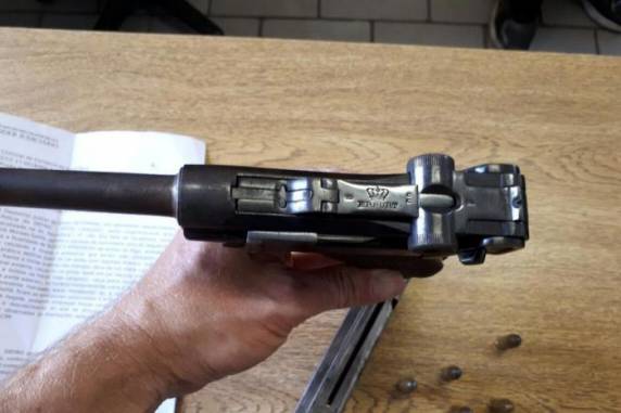 Homem encontrado com o revólver tem antecedentes por formação de quadrilha e porte de arma