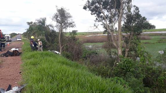 Colisão entre carro, caminhonete e caminhão ocorreu na RSC-287