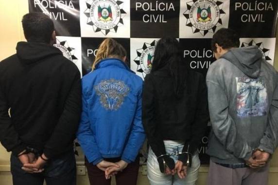 Proprietário recebeu telefonemas durante a semana perguntando sobre produtos de ouro e alertou a polícia, que frustrou ataque no sábado