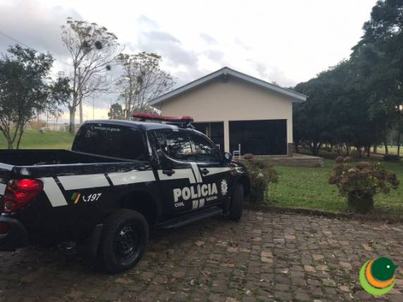 A vítima foi morta com dois tiros
