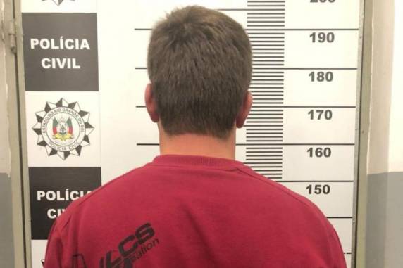 Vítima relatou à polícia que, após pegar uma carona com ele, foi violentada dentro do carro do agricultor