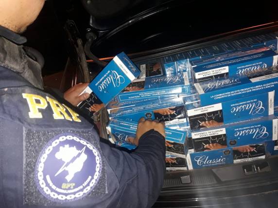 O veiculo já havia se evadido de uma equipe da PRF de Chapecó no mesmo dia