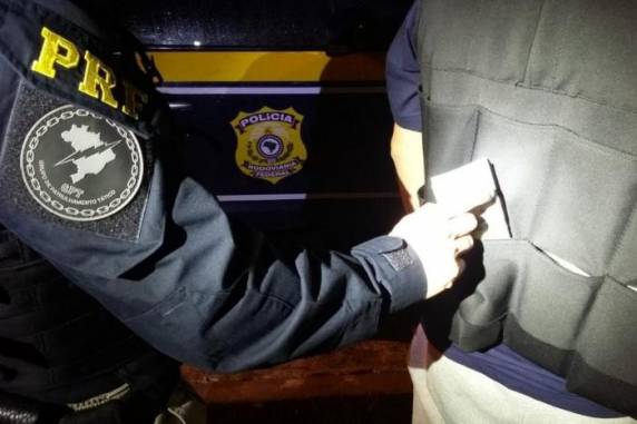 Apreensão ocorreu na madrugada deste sábado