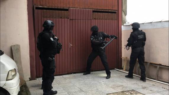 Ação cumpre 15 mandados de prisão e 16 de buscas e apreensão em Canoas, Osório, Charqueadas, Pelotas e Porto Alegre. Já foram presas 14 pessoas