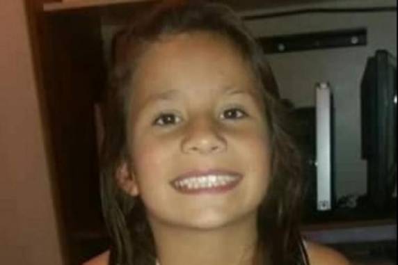 A criança de nove anos foi raptada na noite de domingo (21), enquanto brincava em frente de casa, no Rubem Berta, e foi encontrada morta na 

manhã desta segunda-feira (22), às margens da RS-118