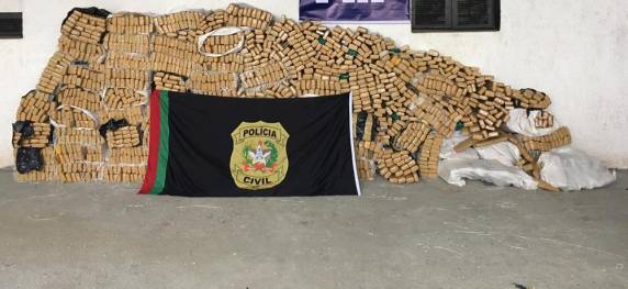 Ação é resultado de investigação sobre a droga. Maconha foi encontrada em Araranguá em 20 de dezembro.