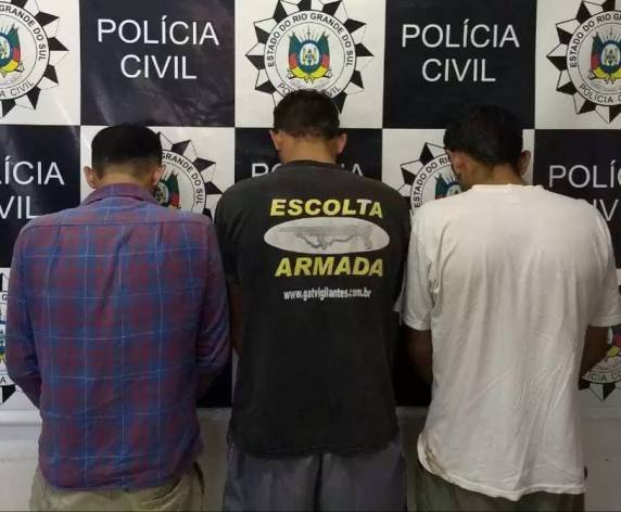 Três homens foram presos