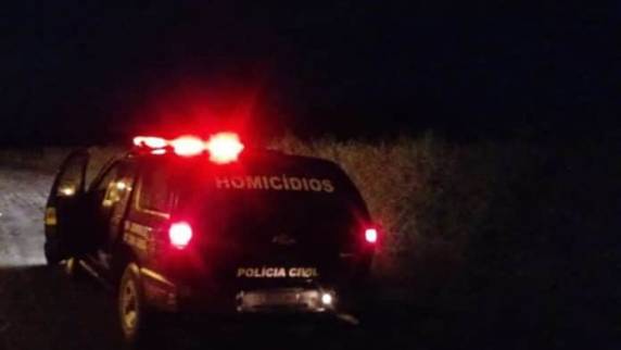 Homem de 64 anos foi encontrado na madrugada deste domingo, enrolado em um cobertor