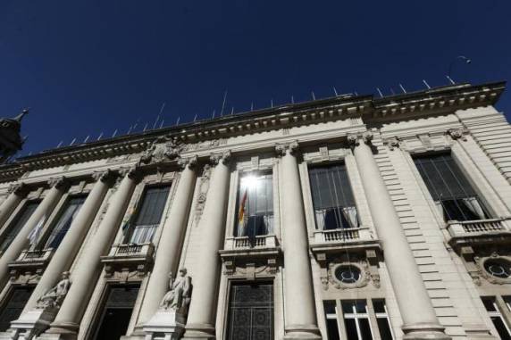 Plano prevê quatro ações para reforçar a arrecadação, quitar passivos e, indiretamente, regularizar os salários até dezembro