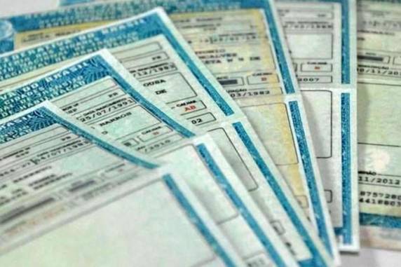 Procura por documento que permite dirigir moto e carro foi a maior dos últimos seis anos