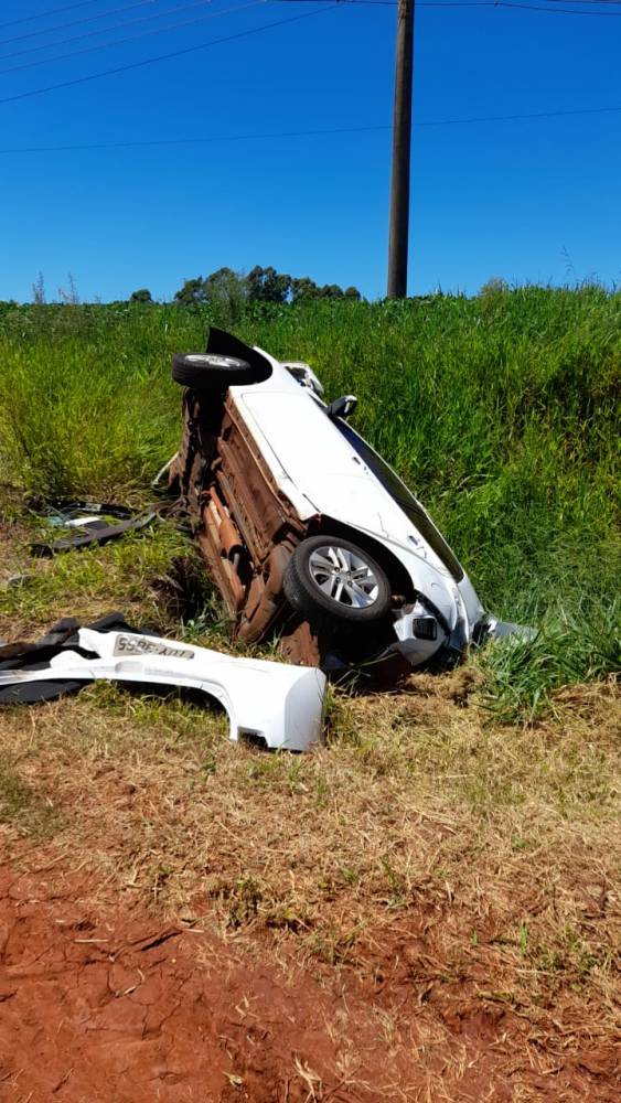 Fato ocorreu por volta das 11h25. A pista foi parcialmente bloqueada