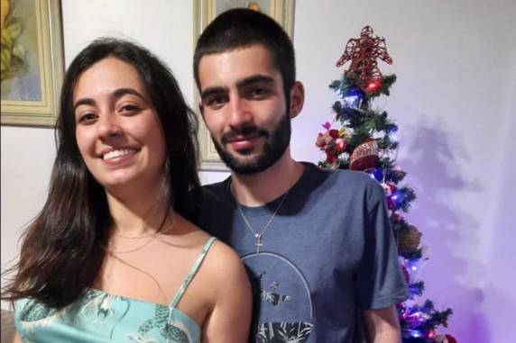 Bruna Licks de Oliveira e João Pedro Enzweiler iriam do Campeche a Canasvieiras, mas não chegaram ao destino
