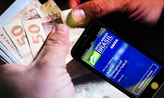 Beneficiários do Bolsa Família com NIS 9 também recebem hoje