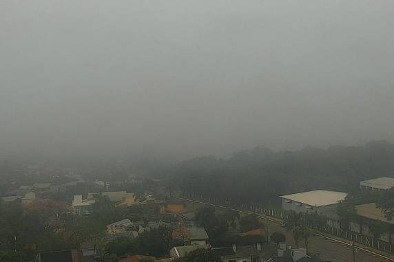 Fluxo de vento traz fuligem do norte do Brasil, do Peru e da Bolívia