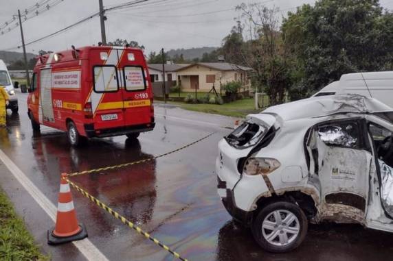 Homem e mulher estavam em um veículo da Secretaria Municipal de Saúde de Riozinho que se deslocava para Caxias do Sul