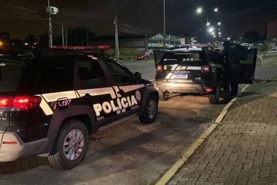 Segundo a polícia, criminosos oferecem carona nos seus veículos e marcam para se conhecerem melhor em residências que alegam serem suas