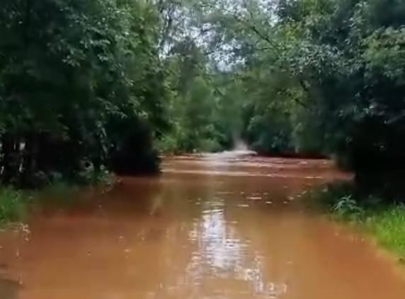 A passagem é sobre o rio Bruicá na localidade de Barrinha/Três de Maio e Restinga Seca/Alegria