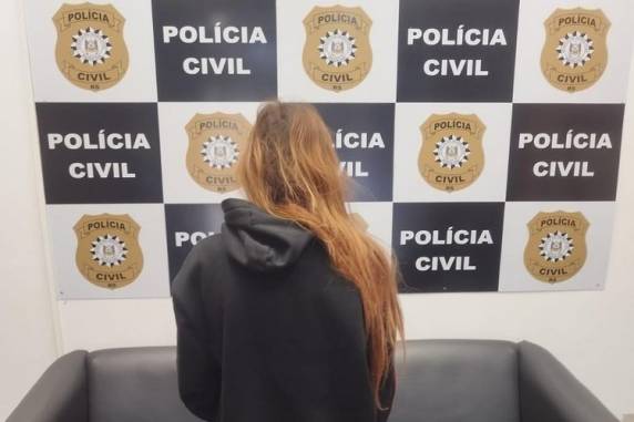 No depoimento, ela afirmou, ainda segundo Palomino,  que não sabia que estava grávida e que achou que o bebê teria nascido morto. A jovem admite que jogou o corpo do filho no lixo para a família não descobrir o fato.  