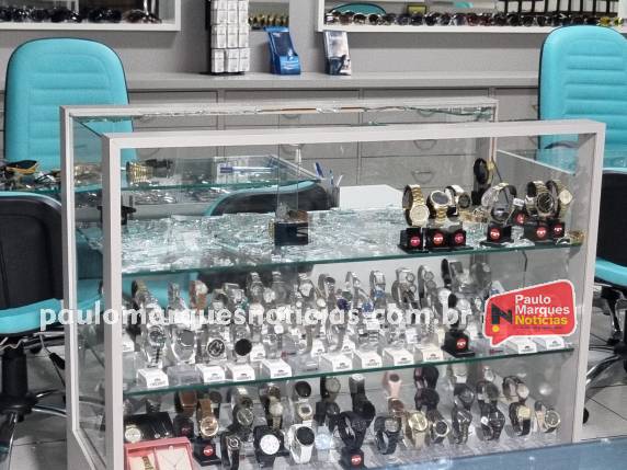 Elemento de 30 anos, com várias passagens pela polícia foi preso em flagrante