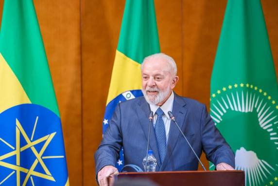 Declaração do presidente brasileiro foi feita durante coletiva de imprensa na capital da Etiópia; Confederação Israelita no Brasil e Federação Israelita de São Paulo também criticam o discurso