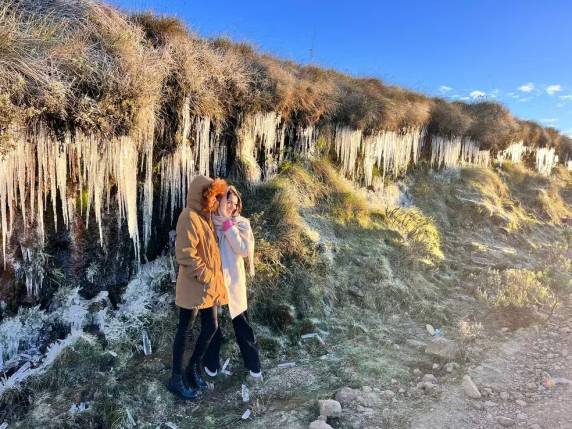 Termômetros em Urupema (SC) marcaram -7,2ºC neste domingo (30), menor temperatura do ano no país. Já sensação térmica foi de -20ºC no município, segundo Epagri/Ciram.