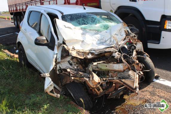 Acidente na manhã desta sexta-feira (2) foi registrado no trevo de entroncamento da BR-468 com a ERS-210