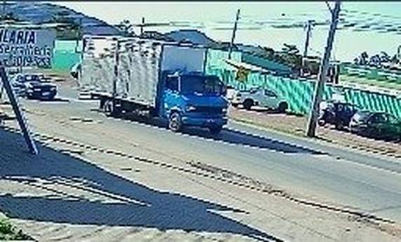 Motorista de caminhão que faria mudança entre Porto Alegre e Santa Maria 
