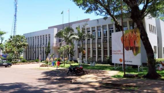 Assim, não haverá expediente no Palácio Walter Ullmann e nas secretarias e repartições municipais.
