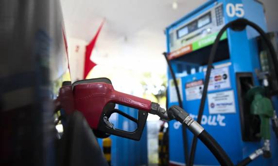 Reajuste do diesel pela Petrobras e aumento do ICMS provocaram aumento
