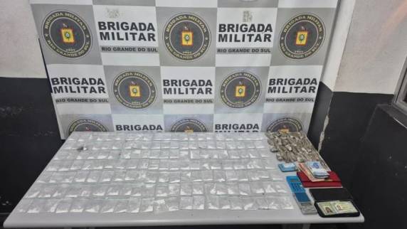 Ela foi detida pela Brigada Militar no bairro Diamantino