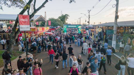 Feira já supera 104 mil visitantes e mantém intensa programação até o dia 10 de maio em Santa Rosa
